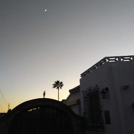 Little House With Garden & Parking,few Steps From White Beach * Denia
