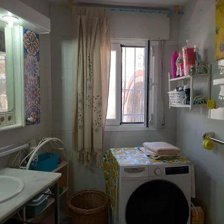 Little House With Garden & Parking,few Steps From White Beach *