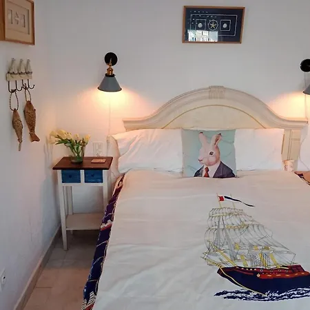 Little House With Garden & Parking,few Steps From White Beach * Denia