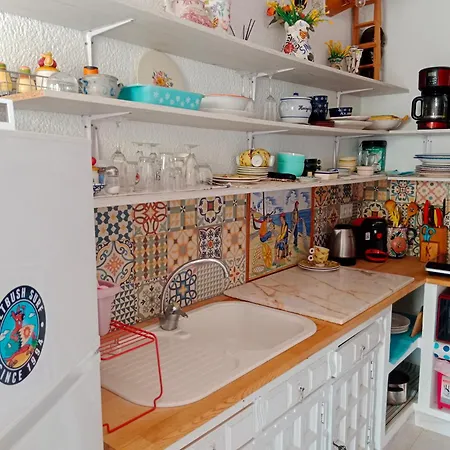 Apartment Little House With Garden & Parking,few Steps From White Beach Denia